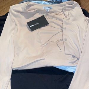 medium long sleeve shirt brand new haven’t worn look exactly like the picture